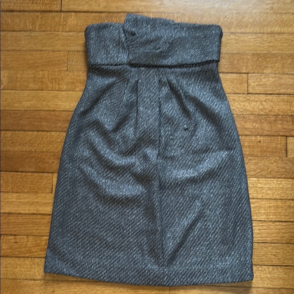 Elegant Gray Strapless Dress